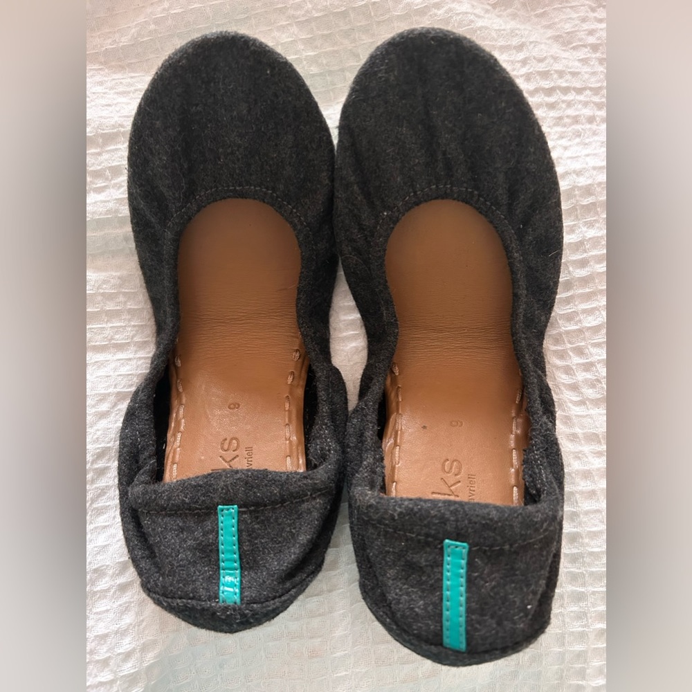 New!  Never worn Greystone Tieks Size 9.